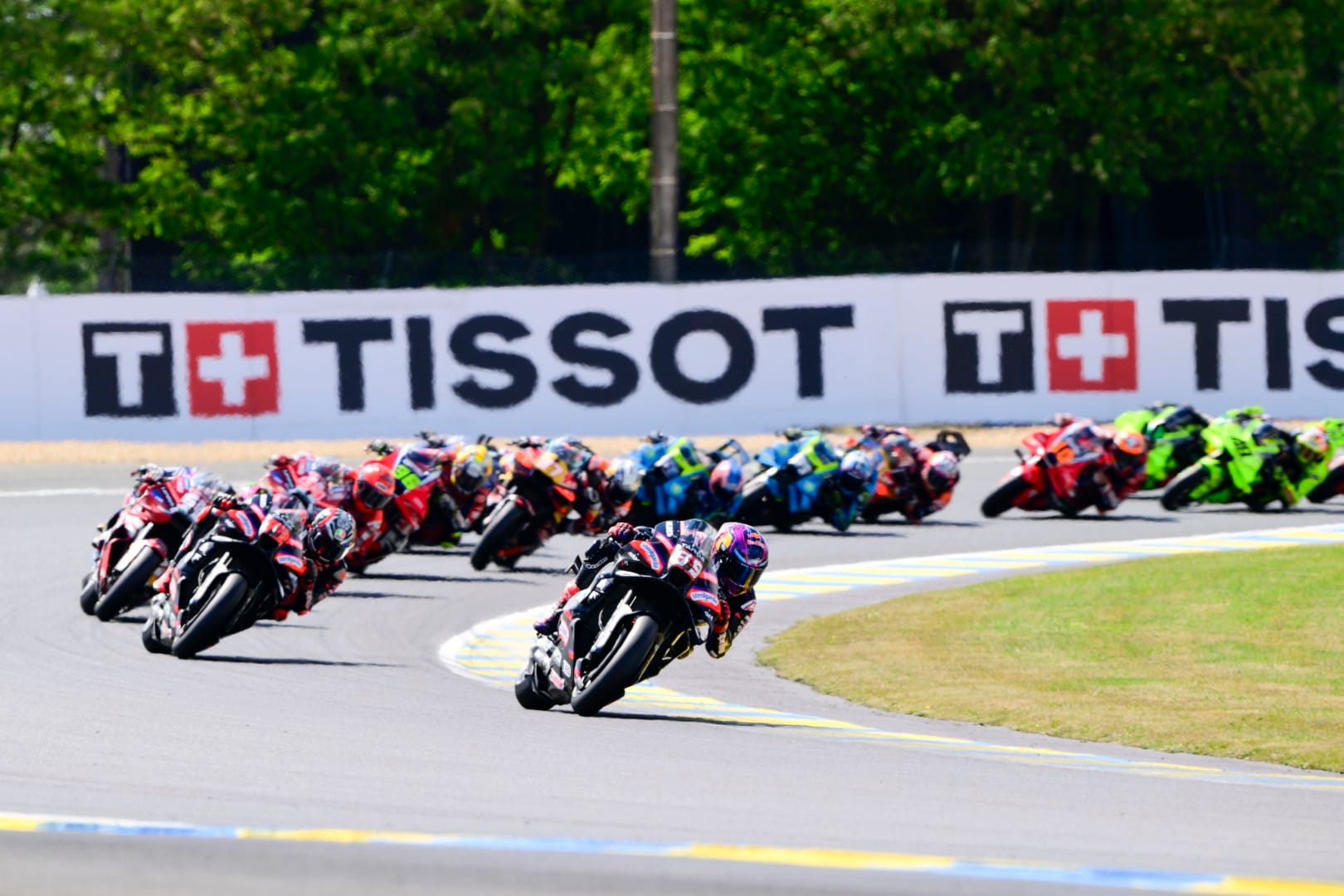 Martin snatches Le Mans sprint win, huge crash for Marquez
