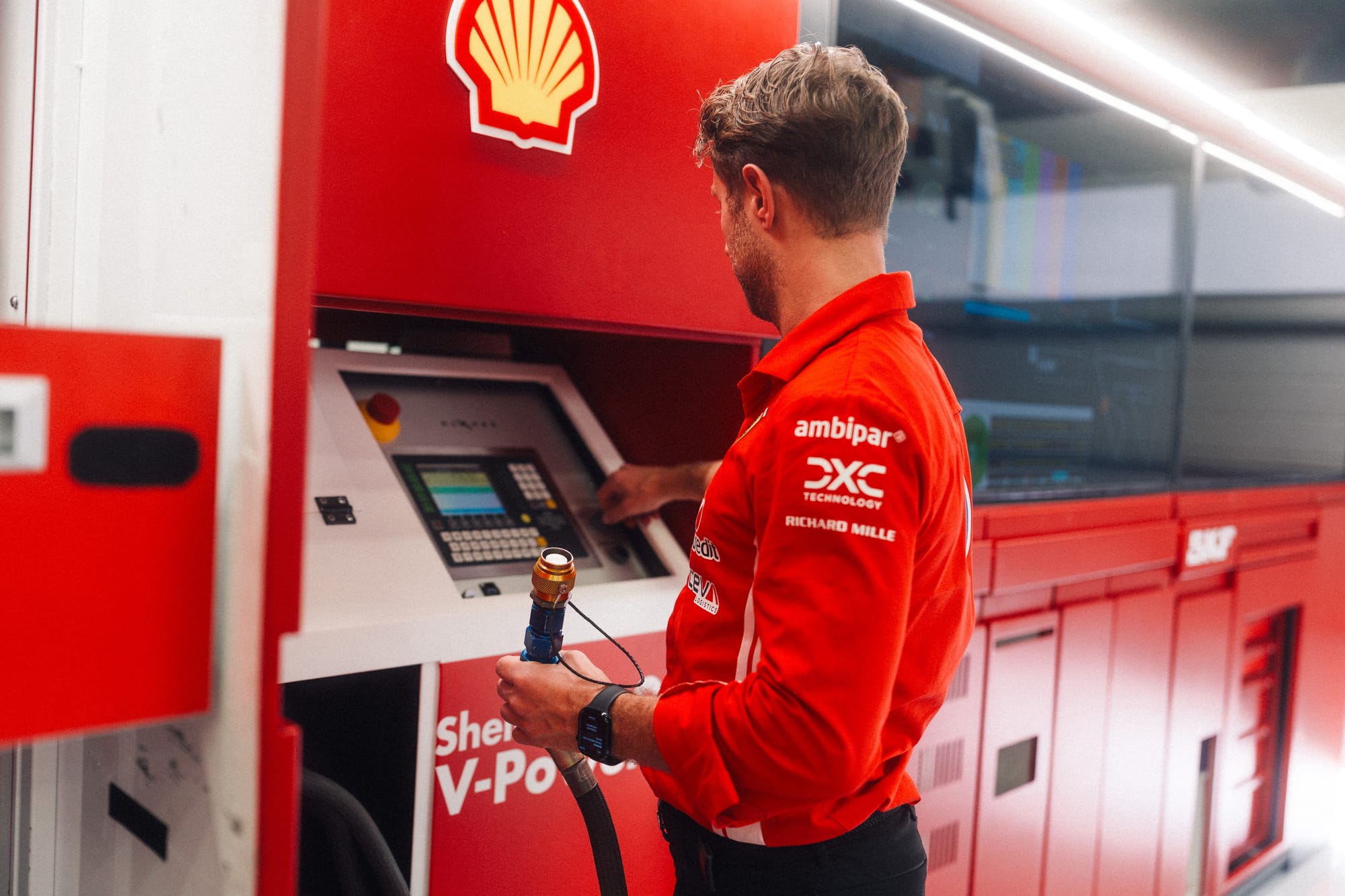 How this historic partnership supports Scuderia Ferrari HP's performance