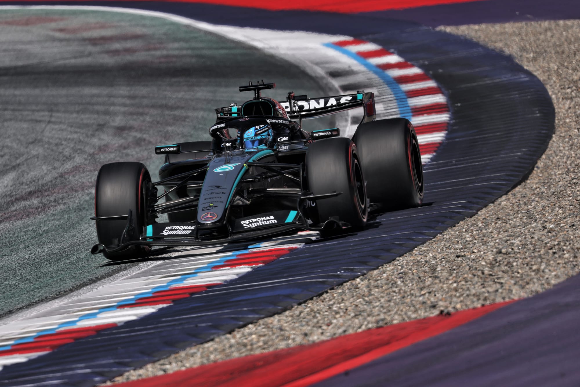Russell takes controversial Austria pole as Verstappen crashes out