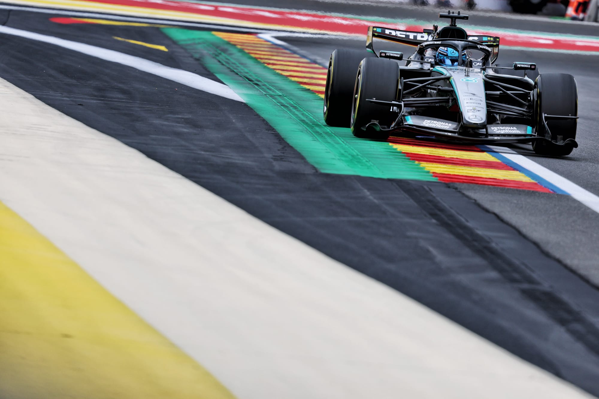 How Mercedes' qualifying trick exposes where Russell is losing