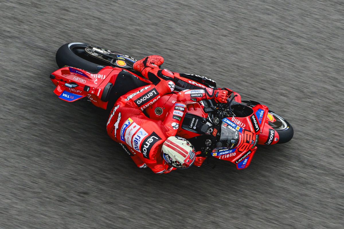 Marquez resumes dominant form, Bagnaia trailing again