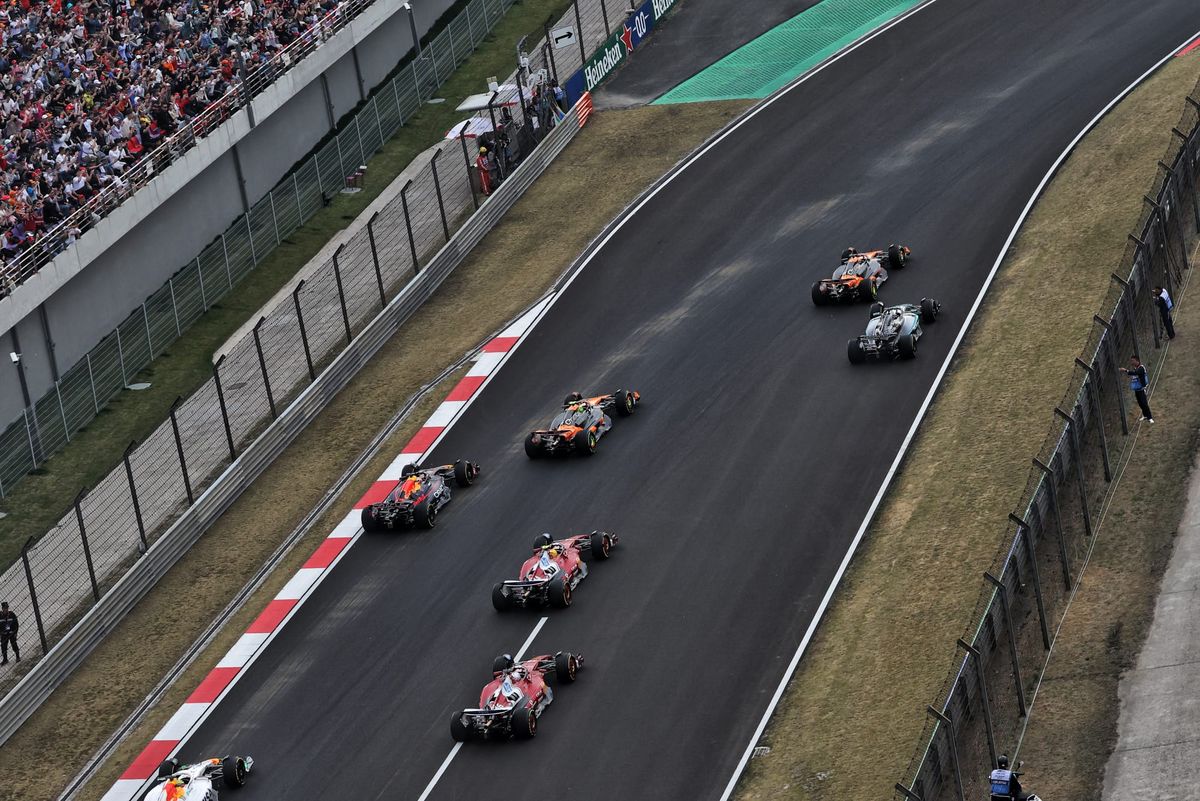 FIA calls F1 V10 summit amid opposition to early change