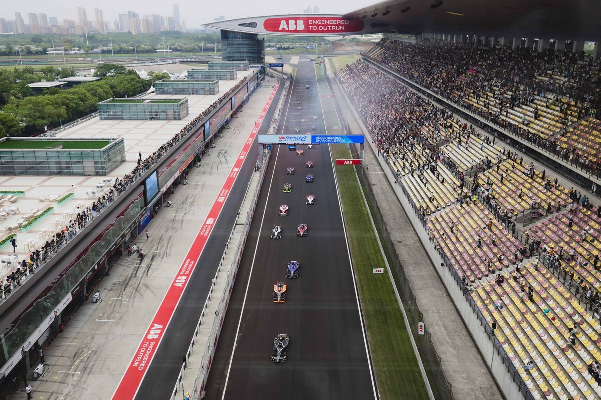 DS Penske 1-2 in Formula E's most complex race yet