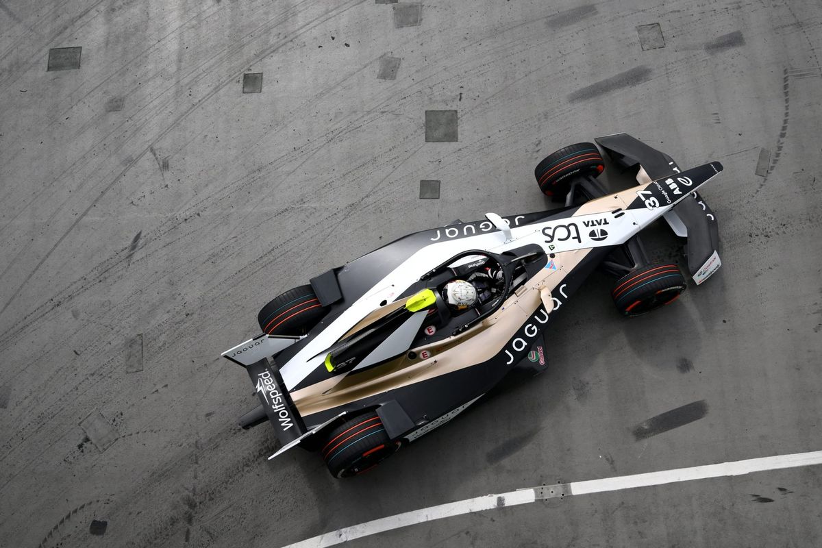 Jaguar wins again - but only after wrecking its polesitter's race