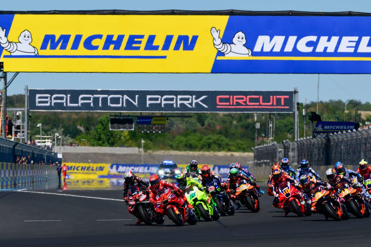 Marquez wins seventh straight MotoGP grand prix despite Bezzecchi clash