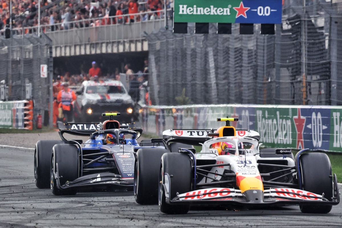 Liam Lawson and Carlos Sainz, F1