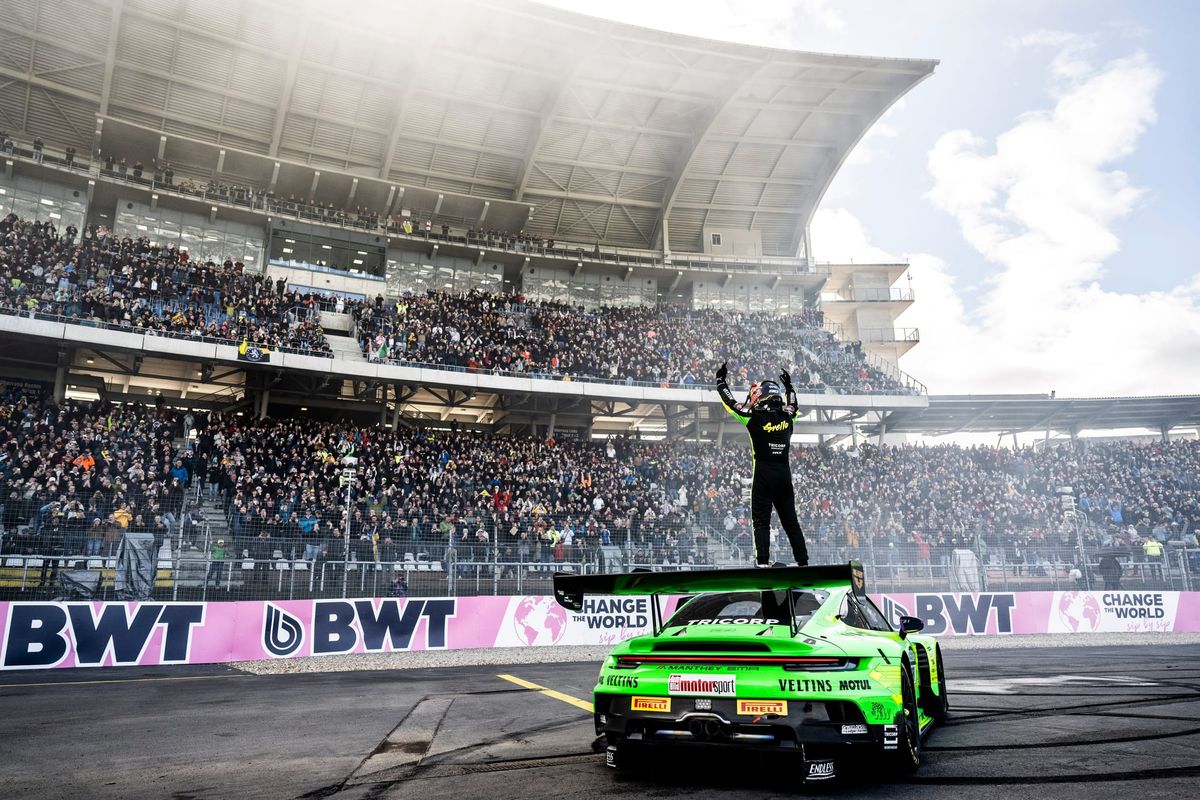 Is this the greatest title-winning overtake in racing?