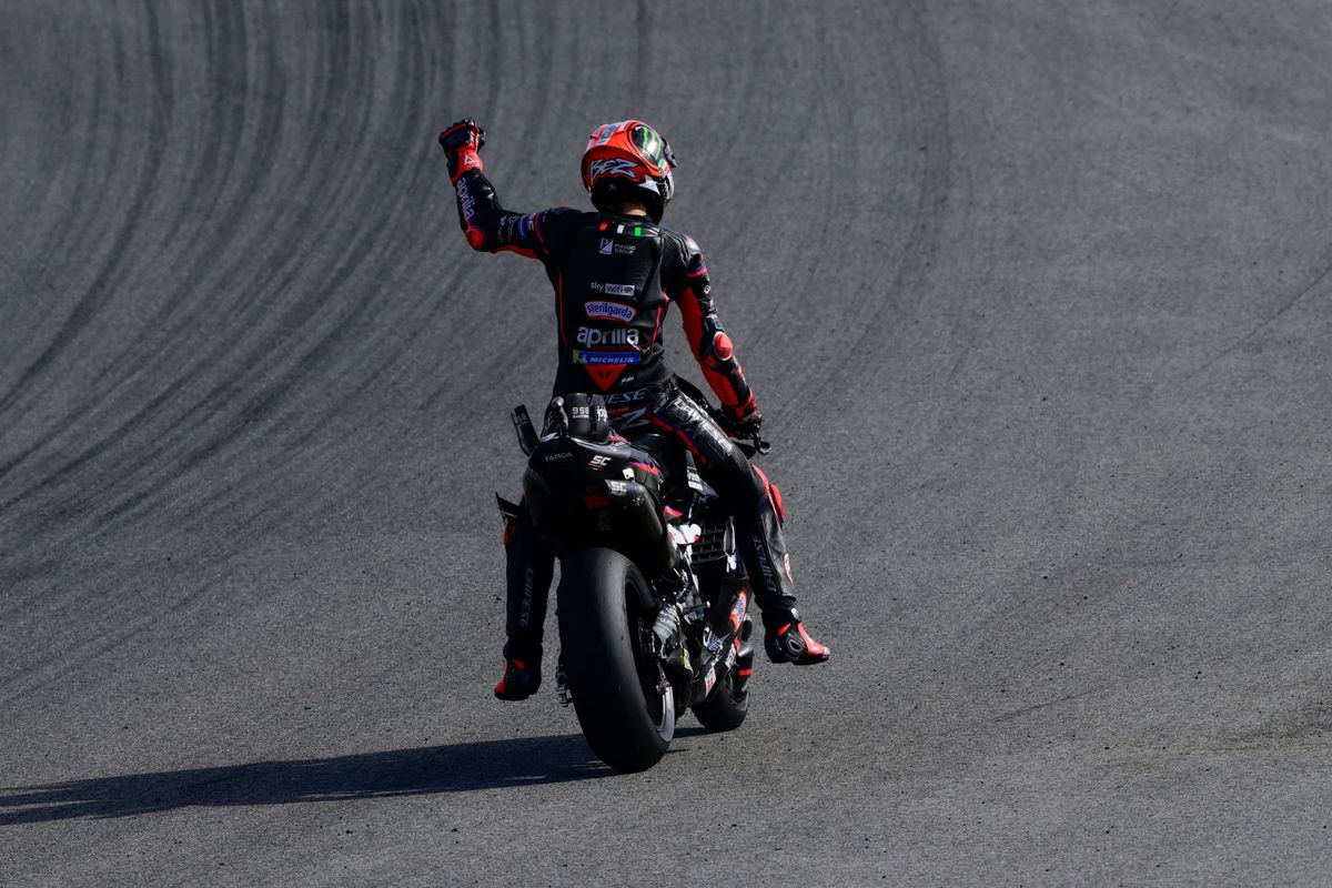 Bezzecchi dominates Portuguese GP, another blow for Bagnaia