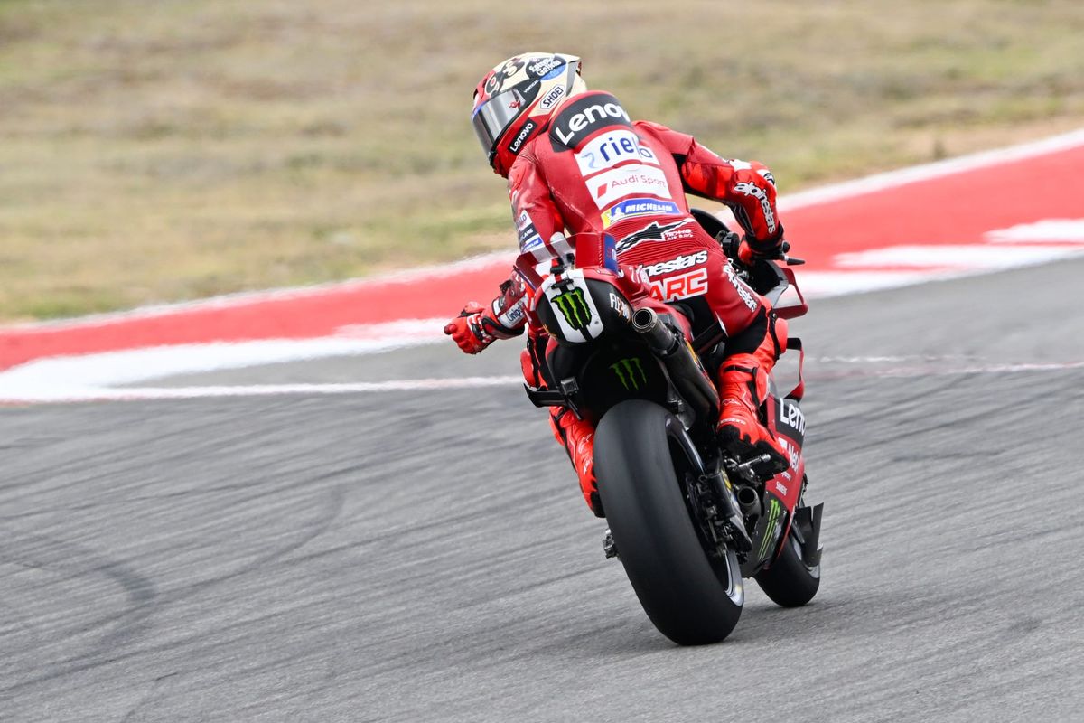 Marquez penalised for Di Giannantonio clash