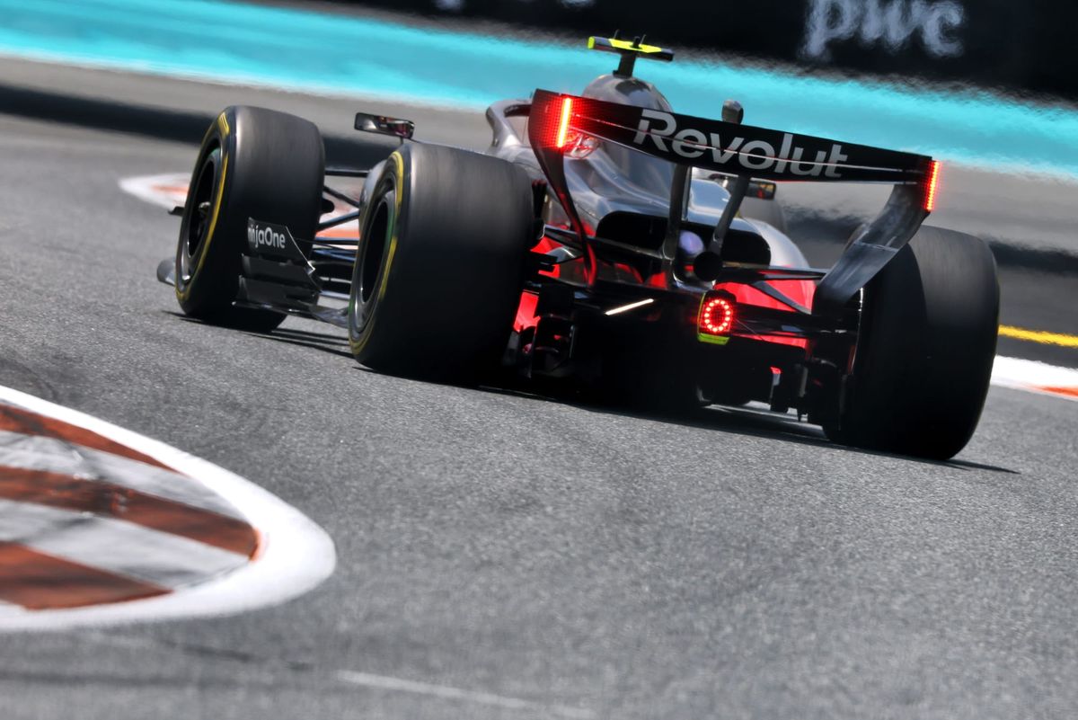 F1 2026动力大战中被忽视的关键元素:可持续燃料