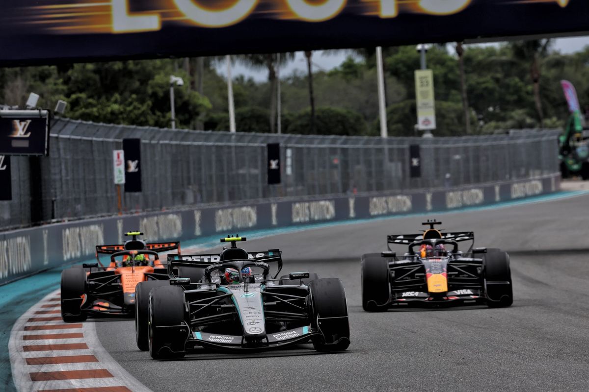 Mercedes backs F1's proposed V8 engine return with 'mega' hybrid concept