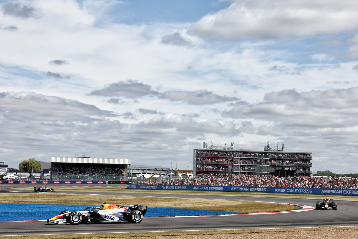 Hadjar urged F1 stewards not to penalise Lawson for sprint race move