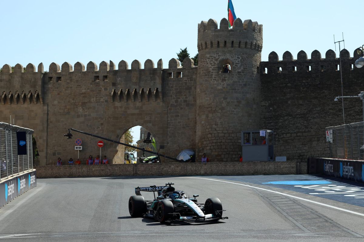 What happened in second Azerbaijan GP F1 practice