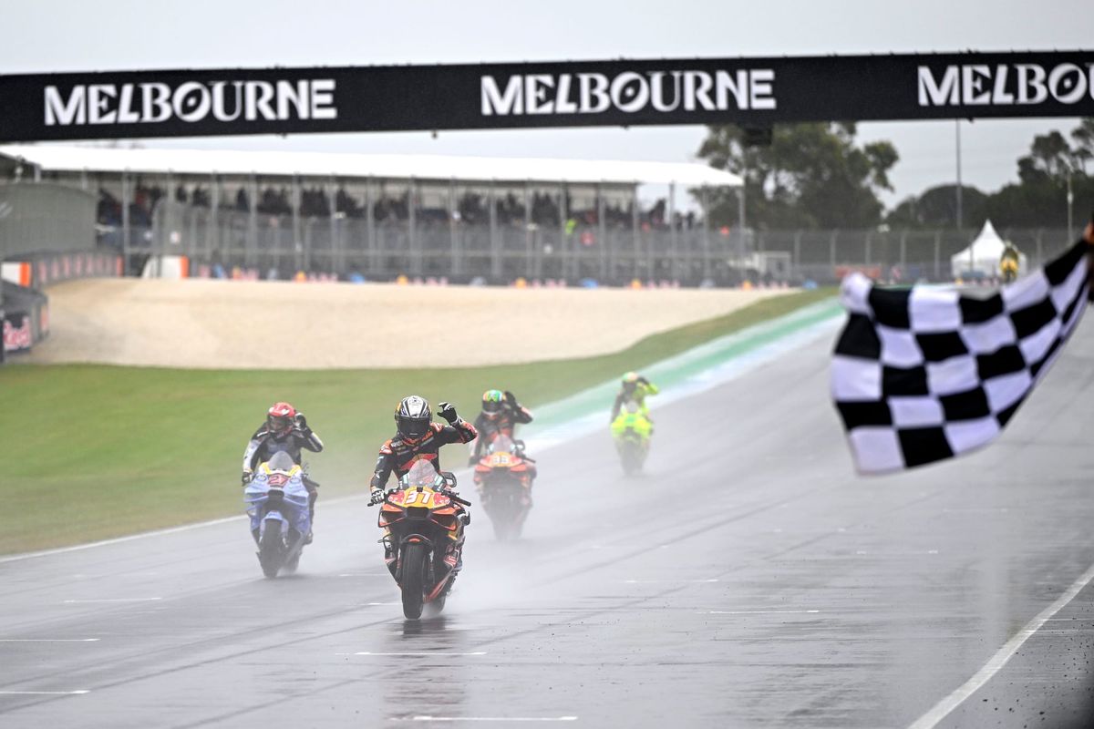 MotoGP's final Phillip Island race cancelled, replaced with parade lap, photo 2 of 3