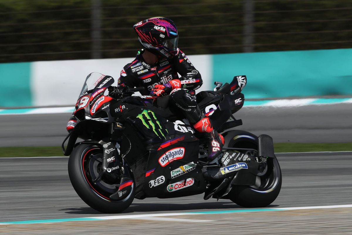 Injured Martin cleared to race in Malaysia after first practice