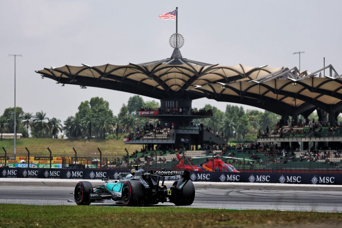 O Paradoxo da Mercedes: Queda de Performance em Sepang