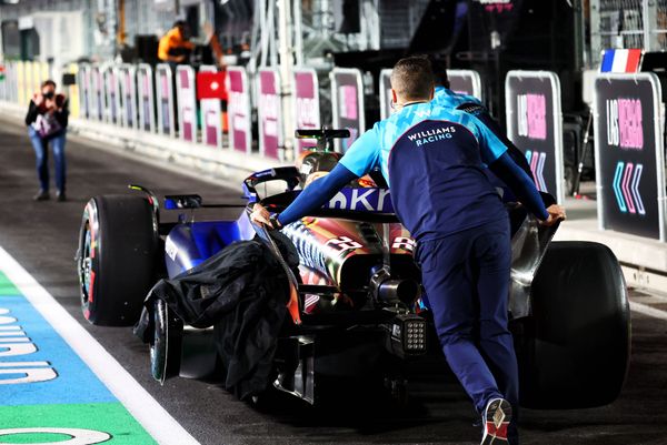 What happened in a strange final Las Vegas GP F1 practice