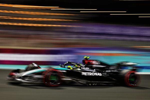 Gary Anderson's theory for why Mercedes is bouncing badly again