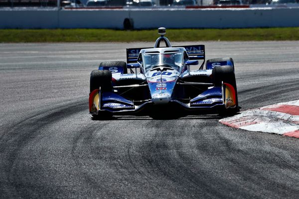 What's helping - and hindering - IndyCar's frontrunning disrupter