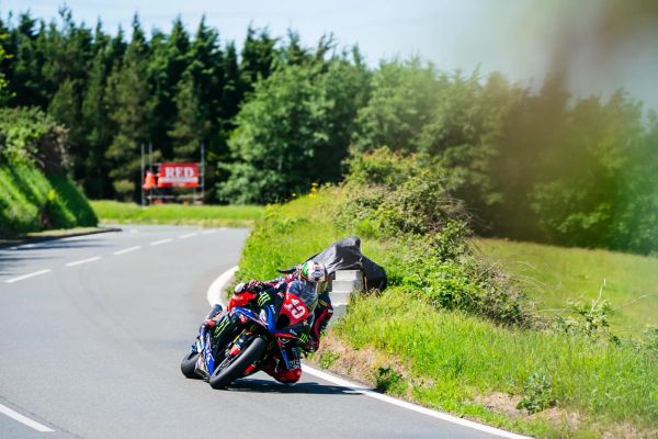 Video: How Hickman's crash changed the 2025 Isle of Man TT