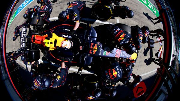 Melting tyres, massive deficit - What's going so wrong for Tsunoda