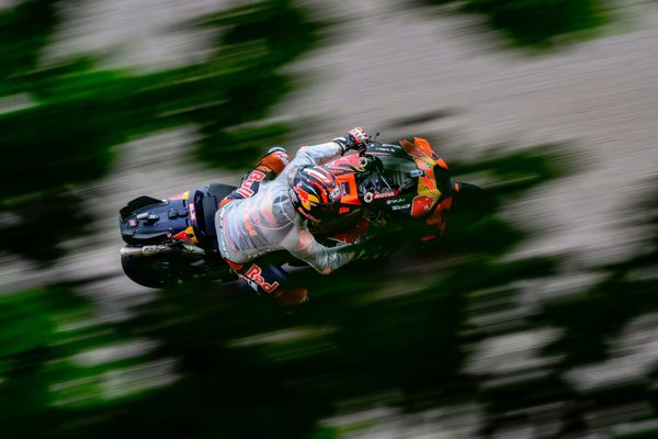 Vinales out of MotoGP race due to injury for first time