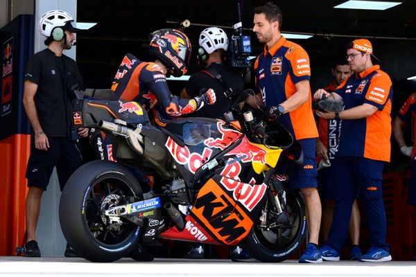 Vinales steps down from more MotoGP races