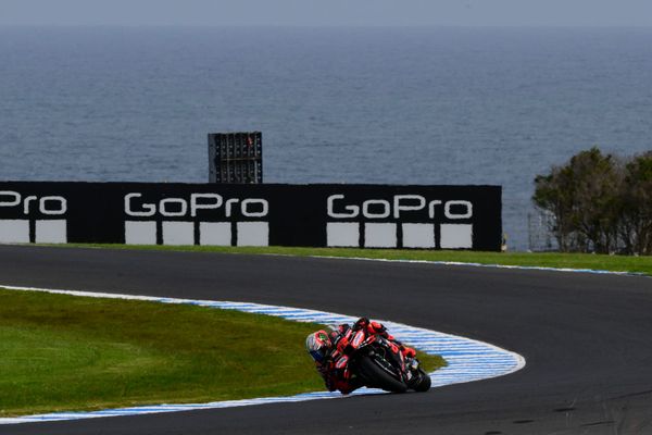 Penalised Bezzecchi sets astounding Phillip Island pace