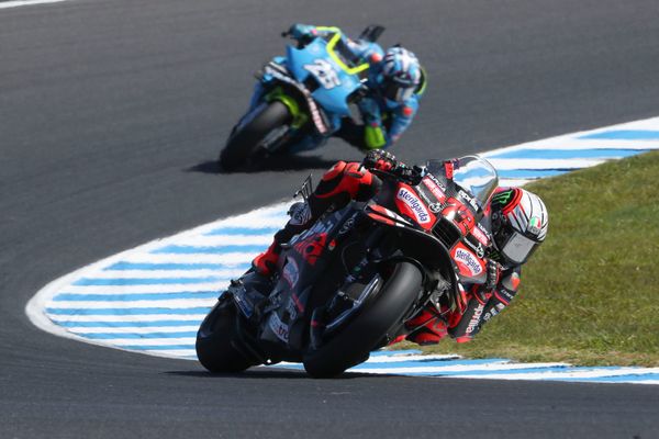 First-ever Ducati-less MotoGP sprint podium as Aprilia dominates