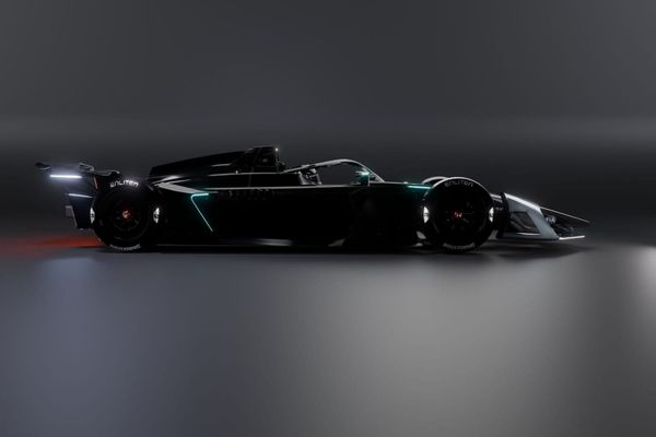 What 'organ crushing' Gen4 Formula E car feels like to drive