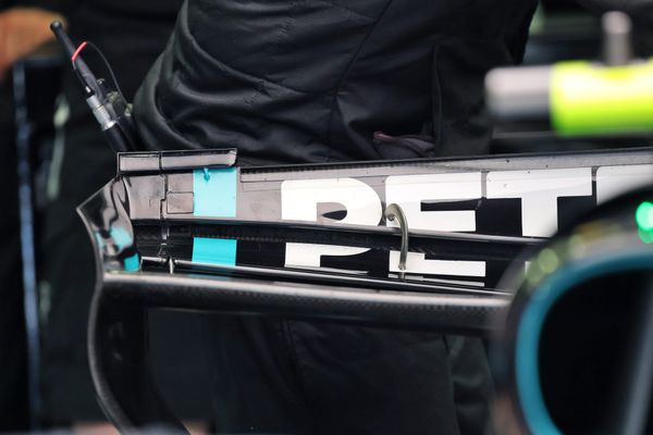 Mercedes reveals new 'four-element' F1 rear wing in Bahrain testing