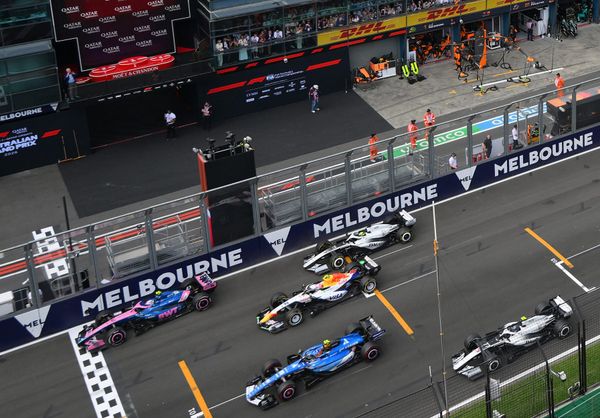 F1 start chaos