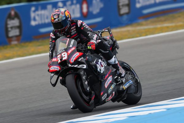 Bizarre after-the-flag Martin crash as MotoGP resumes