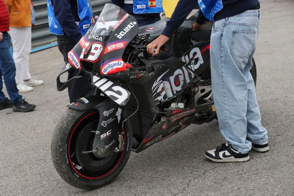 Bizarre after-the-flag Martin crash as MotoGP resumes