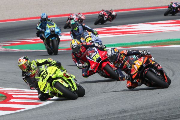 Di Giannantonio wins twice-stopped race, Martin taken out