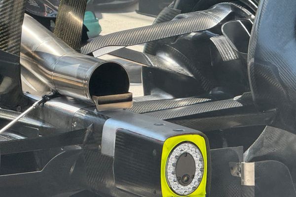 How Mercedes - and others - have copied Ferrari's exhaust wing