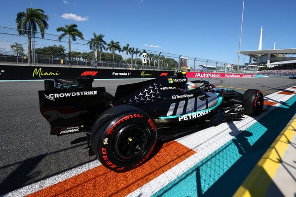Antonelli survives surprise Verstappen challenge for Miami GP pole