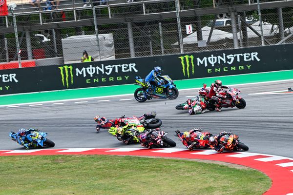 MotoGP makes ride height device ban immediate after crashes