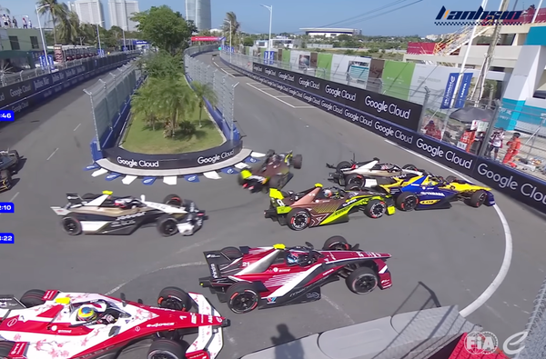 Weird red flag and penalties leave Formula E paddock baffled