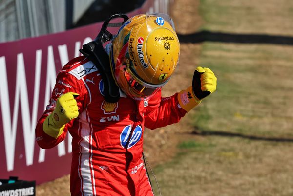 Hamilton beats Antonelli to Silverstone F1 sprint pole