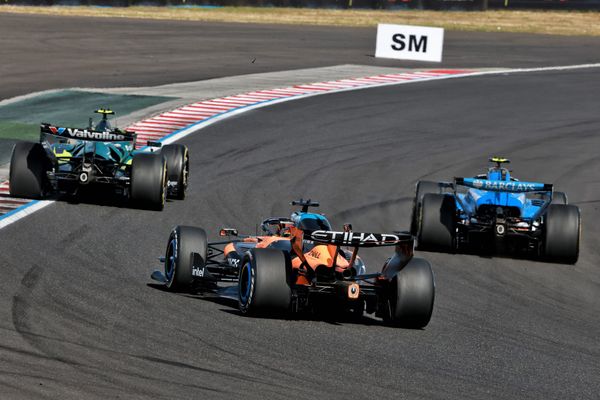 Are F1's blue flag rules too extreme?