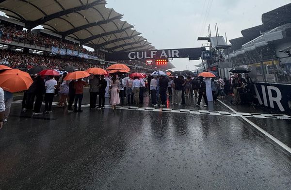 Start of Malaysian F1 race delayed by huge downpour