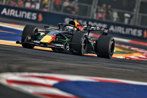 F1 Singapore Grand Prix sprint race starting grid