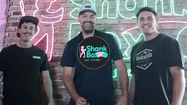 Un campo de golf en un tráiler: el emprendimiento cordobés que combina tecnología, deporte y entretenimiento