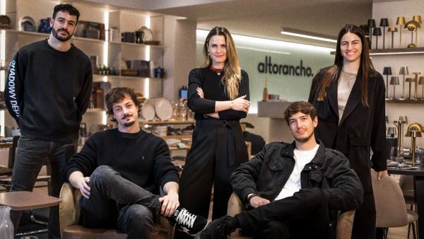 De un asado familiar a facturar 10 millones de dólares: la historia de cinco primos que crearon una marca de diseño argentina