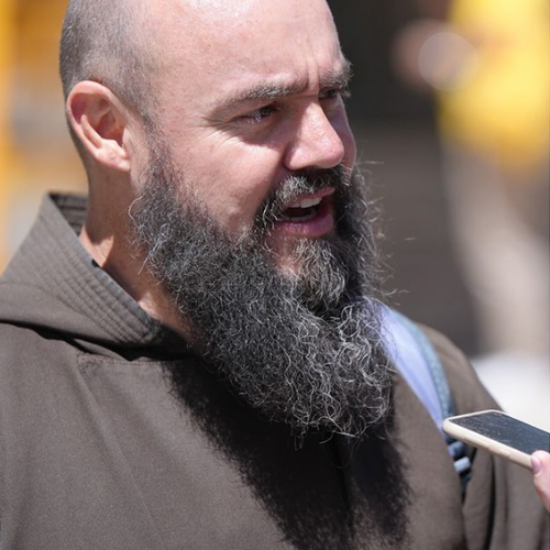 De hoteleiro a padre: ele abriu sua casa para peregrinos da JMJ e encontrou sua vocação!