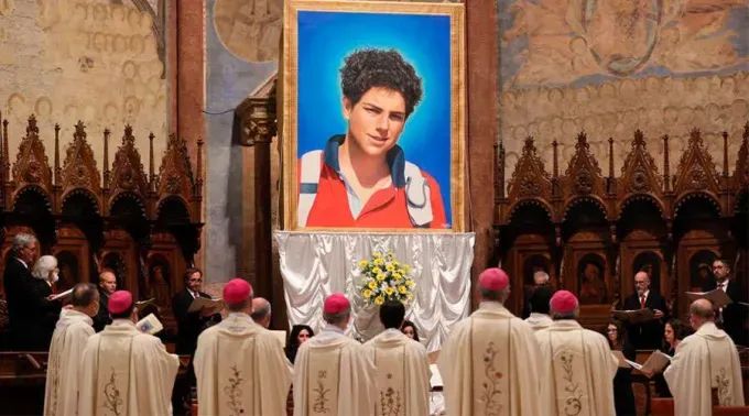 Rumo à canonização: Papa reconhece segundo milagre de Carlo Acutis