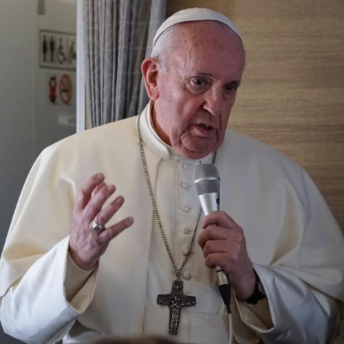 Se a Igreja é tão rica por que não vende seus tesouros? Papa Francisco responde