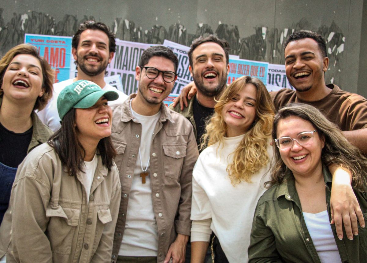 Yuri Costa Lança 'Eu Amo Você' com Participação do Vocal Livre, Indicado ao Grammy