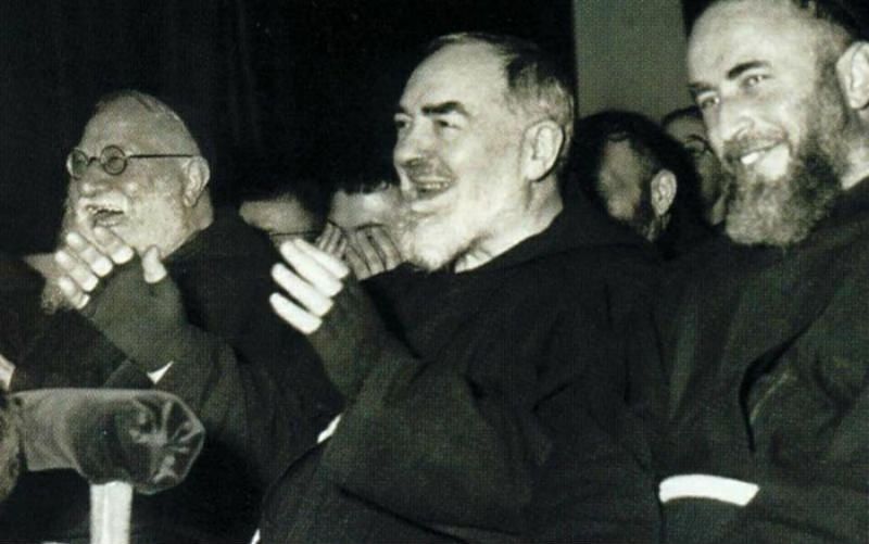 O jeito inteligente de Pe. Pio ensinar um padre